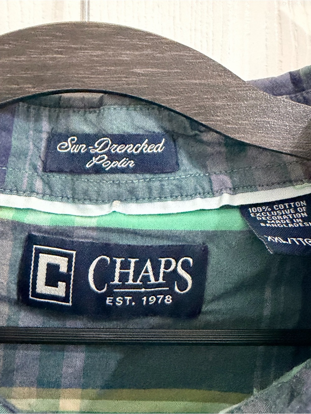 Chaps Men’s Short-Sleeve Navy and Green Plaid Button-Down Shirt - Picture 2 of 4